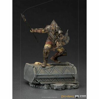 Iron Studios - Statue Armored Orc - Lord of the Rings - Art Scale 1/10