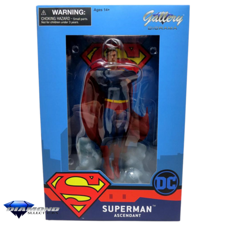 Diamond DC Gallery SUPERMAN ASCENDANT Diorama 25cm