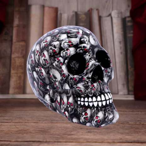 Nemesis Now - Bloodshot Red-Eye Skull 18cm